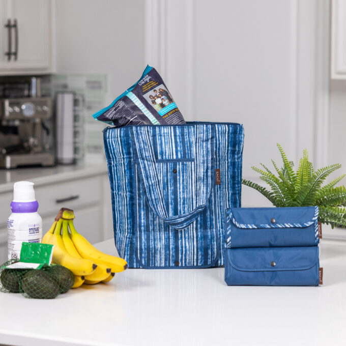2G2A7665 scaled Insulated Market Tote Set 3-Piece Set of Foldable Bags - Blue Denim Stripe