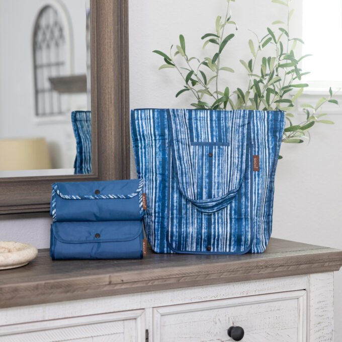 2G2A8357 scaled Insulated Market Tote Set 3-Piece Set of Foldable Bags - Blue Denim Stripe